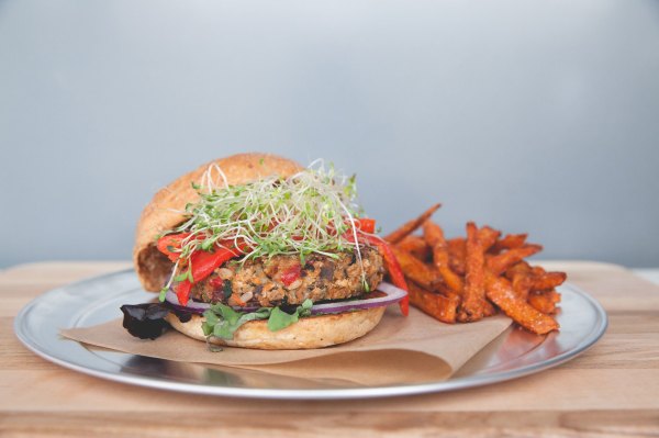 Veggie Burger Spotlight – Sprouted Veggie Burger from The Counter in Times Square, NYC