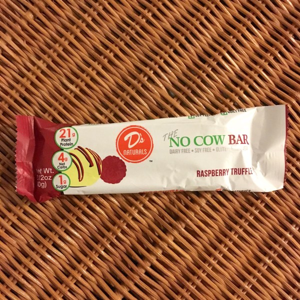 Unboxing the March 2016 Vegan Cuts Snack Box – Deep River Snacks Sweet Maui Onion Chips, Nature's Bakery Double Chocolate Mint Brownie & More