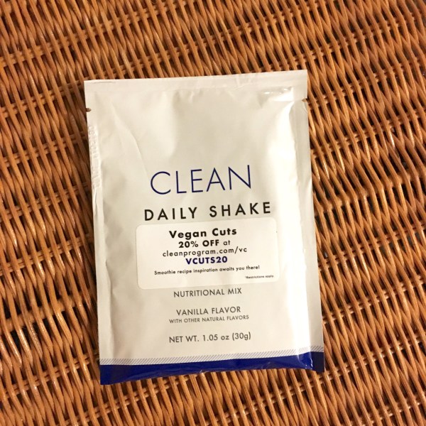 Unboxing the March 2016 Vegan Cuts Snack Box – Deep River Snacks Sweet Maui Onion Chips, Nature's Bakery Double Chocolate Mint Brownie & More