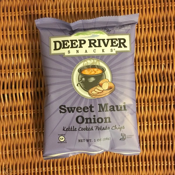 Unboxing the March 2016 Vegan Cuts Snack Box – Deep River Snacks Sweet Maui Onion Chips, Nature's Bakery Double Chocolate Mint Brownie & More