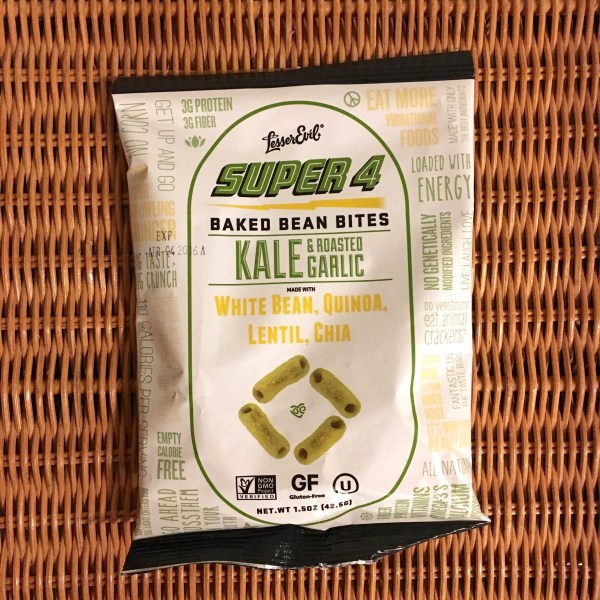 Unboxing the March 2016 Vegan Cuts Snack Box – Deep River Snacks Sweet Maui Onion Chips, Nature's Bakery Double Chocolate Mint Brownie & More