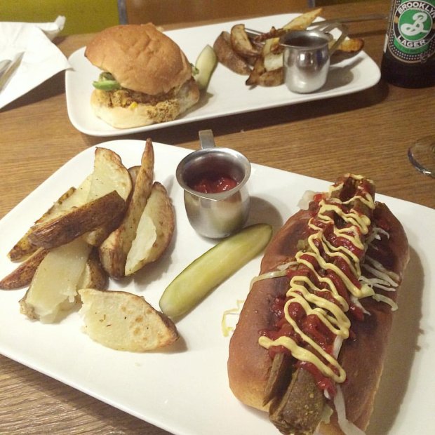 Farewell to NYC Vegetarian Restaurant Maimonide of Brooklyn