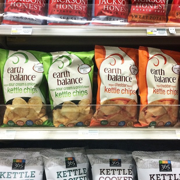 12 Favorite American Meal Foods, Snacks and Desserts You Still Can Eat on a Vegan Diet